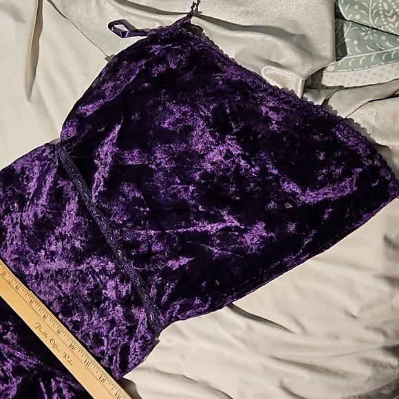 Velvet Romeo & Juliet Top - Picture 16 of 16